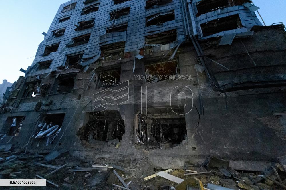 Kyiv under Russian ballistic missile attack