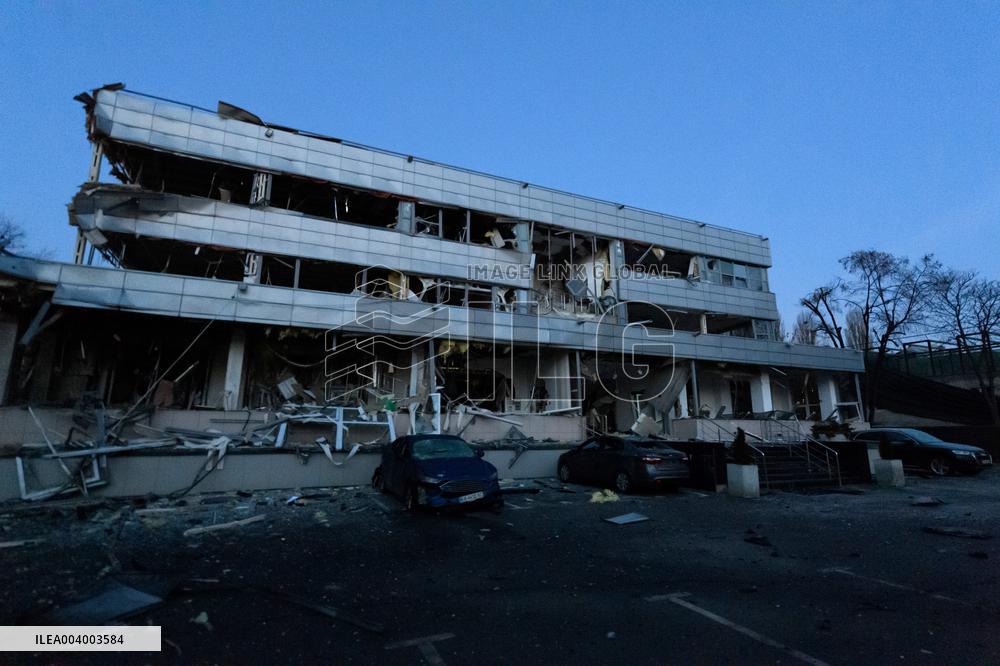 Kyiv under Russian ballistic missile attack