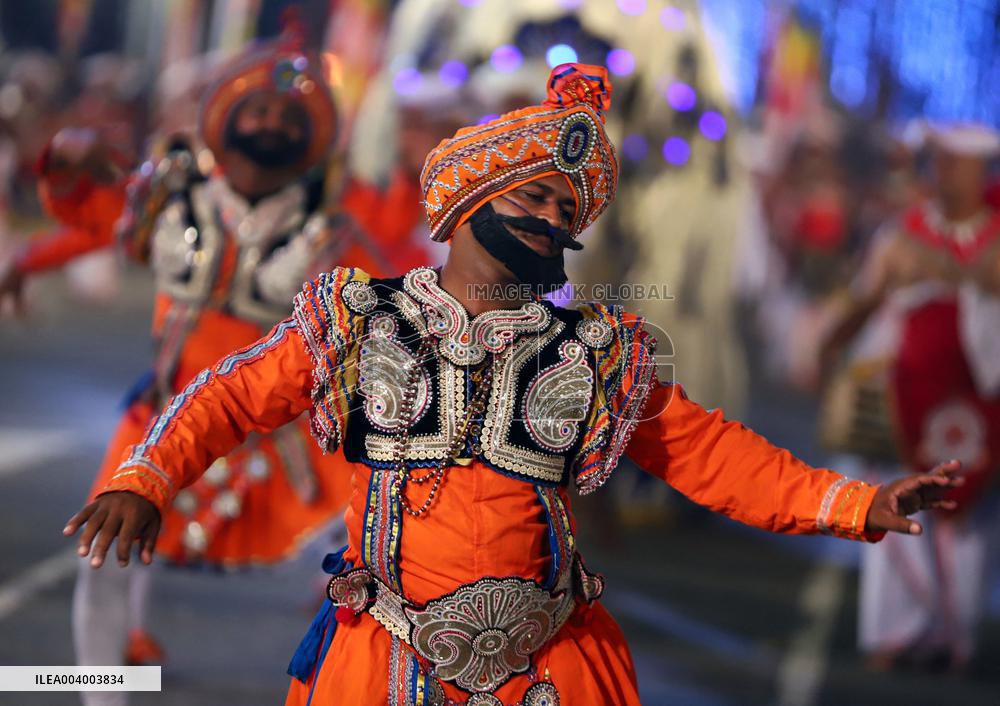 Nawam Maha Perahera - Sri Lanka