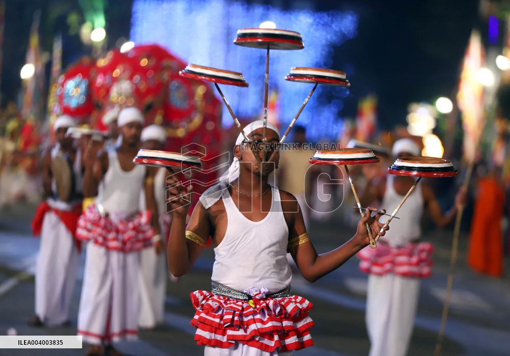 Nawam Maha Perahera - Sri Lanka