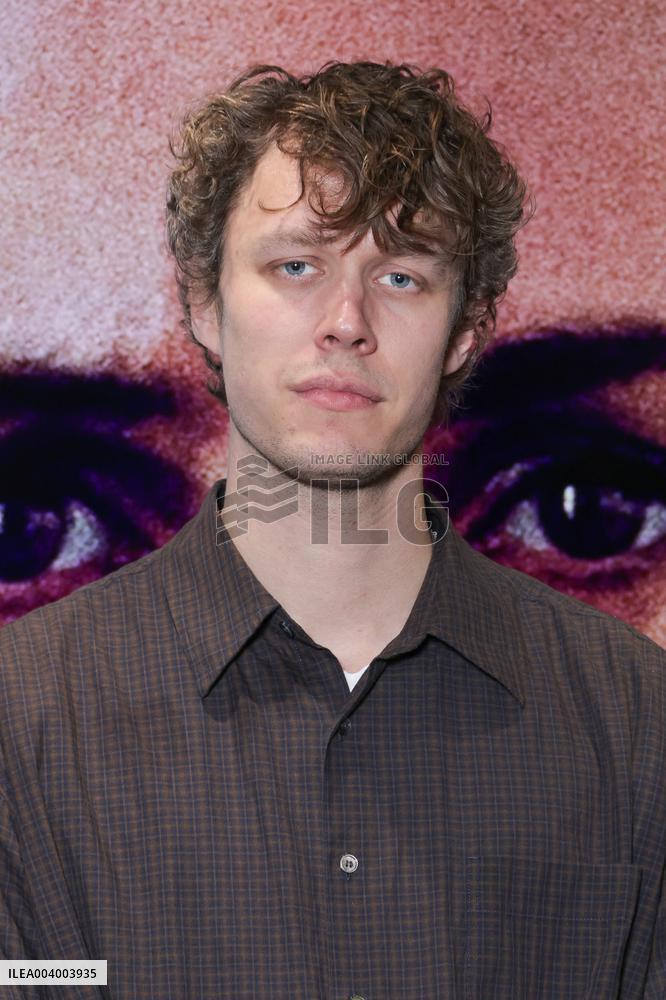 La Convocation Premiere - Paris