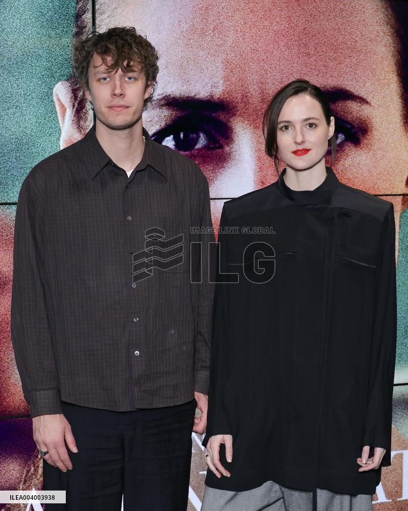 La Convocation Premiere - Paris