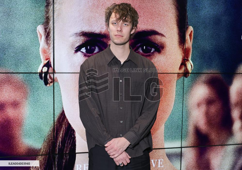 La Convocation Premiere - Paris