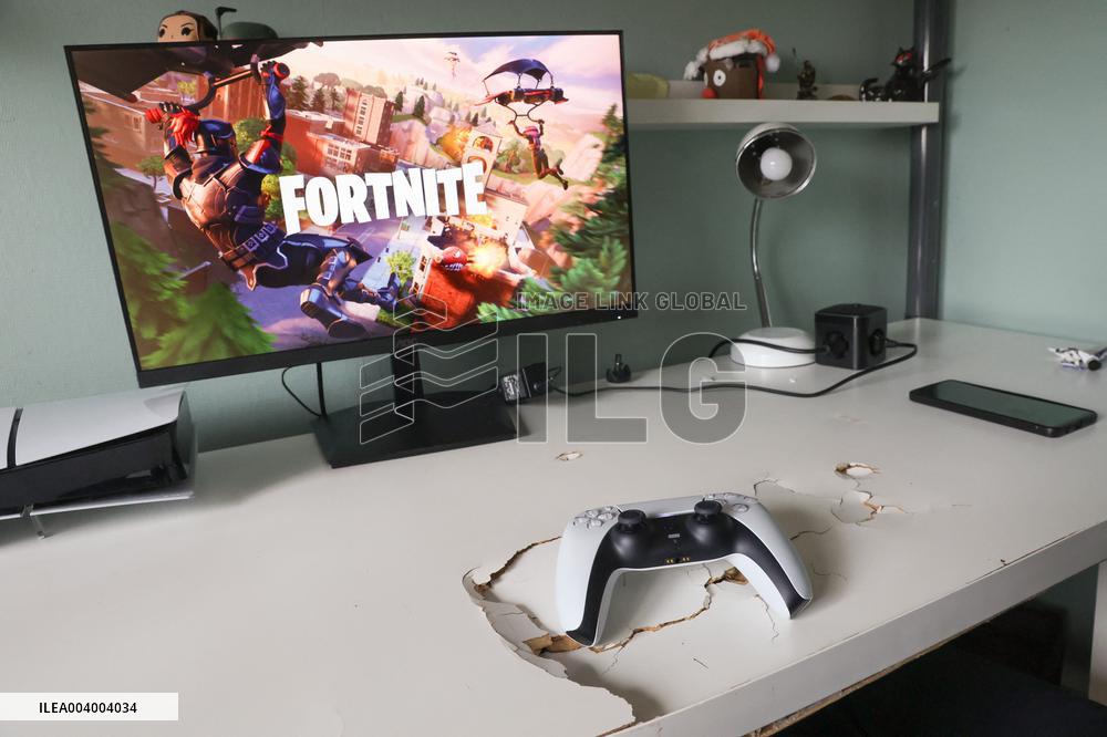 Teenagers Video Games Addiction - France