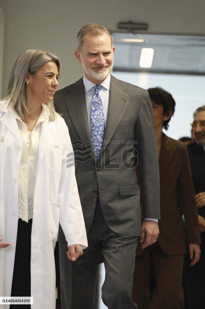 Royals At Visit To Paraplegic National Hospital - Toledo