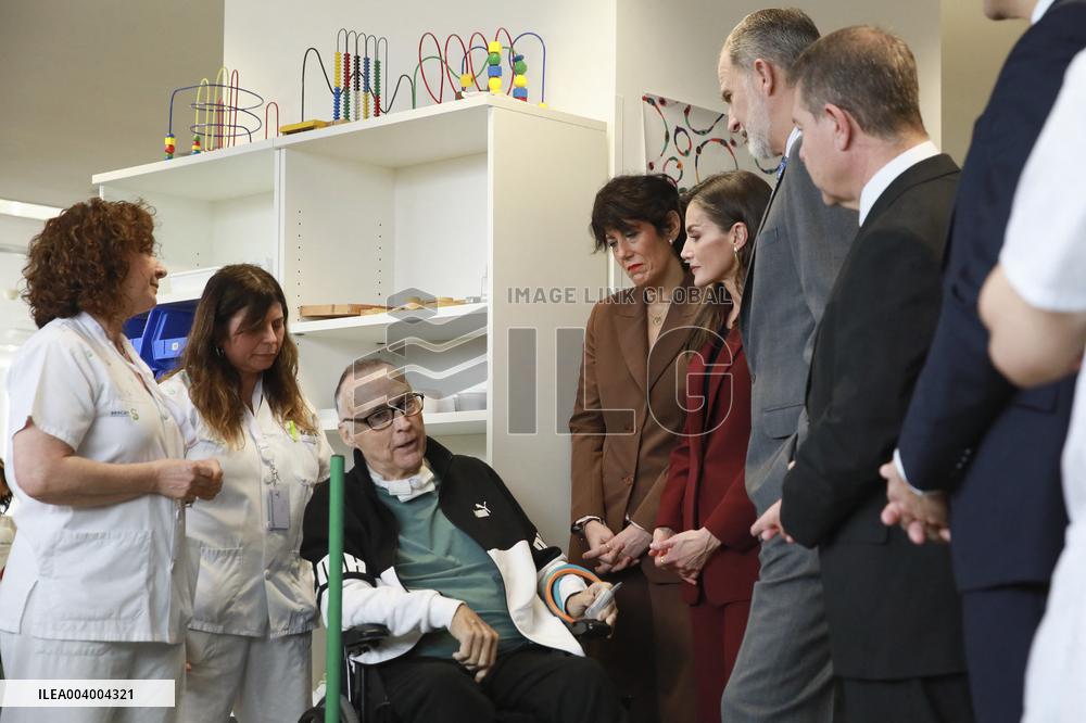 Royals At Visit To Paraplegic National Hospital - Toledo
