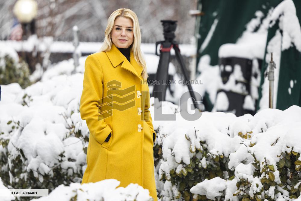 Attorney General Bondi attends meetings at White House