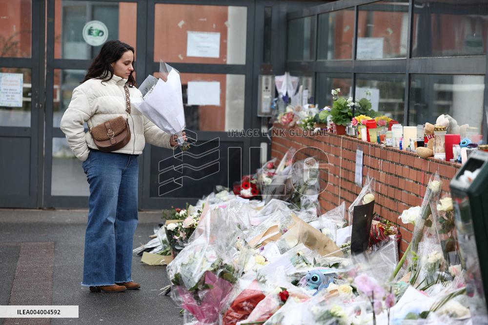 Pay Tribute To Louise, Schoolgirl Found Dead In A Wood - Essonne