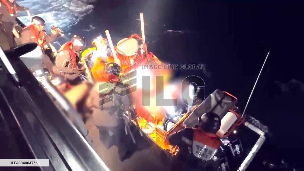 5 Rescued After Fishing Boat Capsizes Off S. Korea's Southern Island