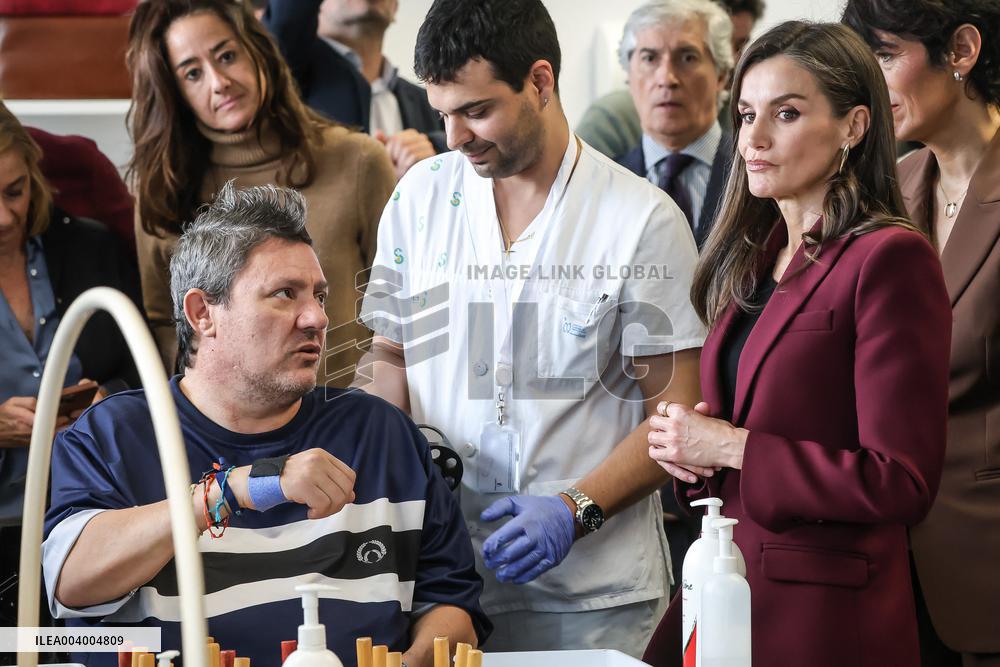 Royals At Visit To Paraplegic National Hospital - Toledo