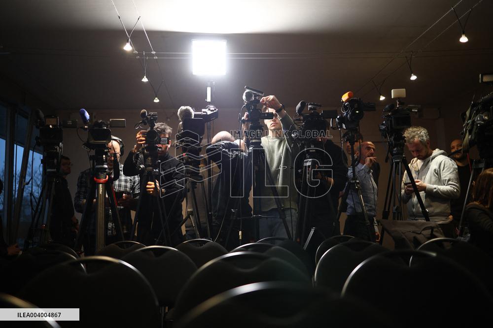 Press Conference on Louise Murder Investigation - Evry