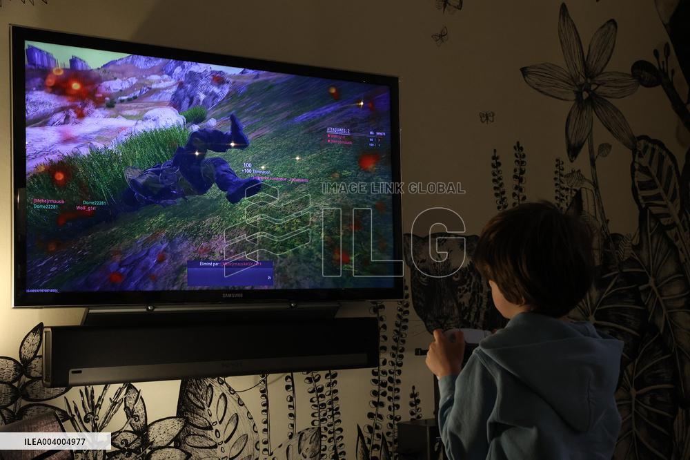 Children Video Games Addiction - France
