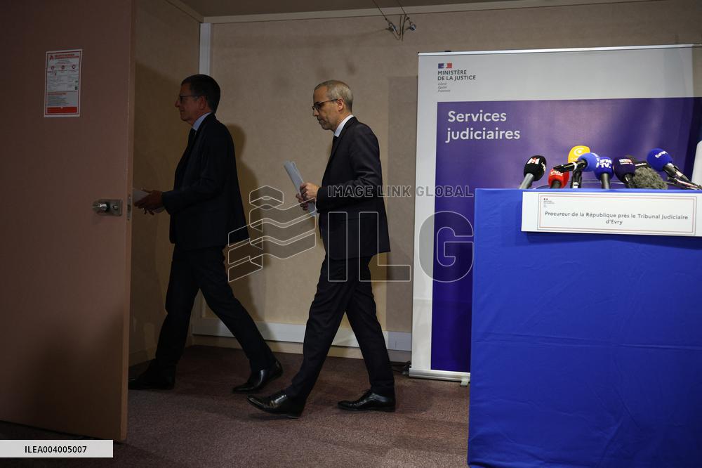 Press Conference on Louise Murder Investigation - Evry