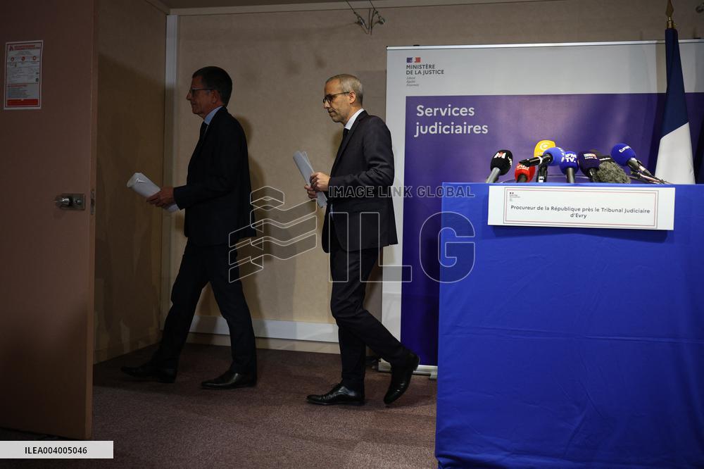 Press Conference on Louise Murder Investigation - Evry