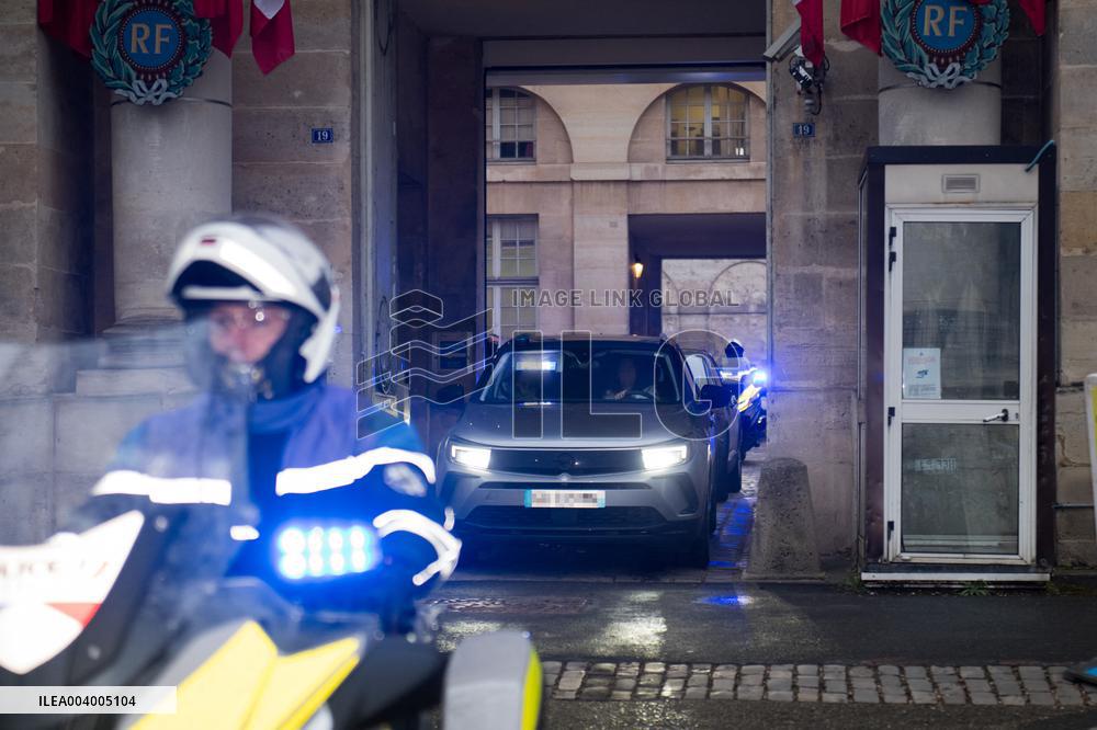 Exclu - Suspect in Louise's Murder Leaves Versailles