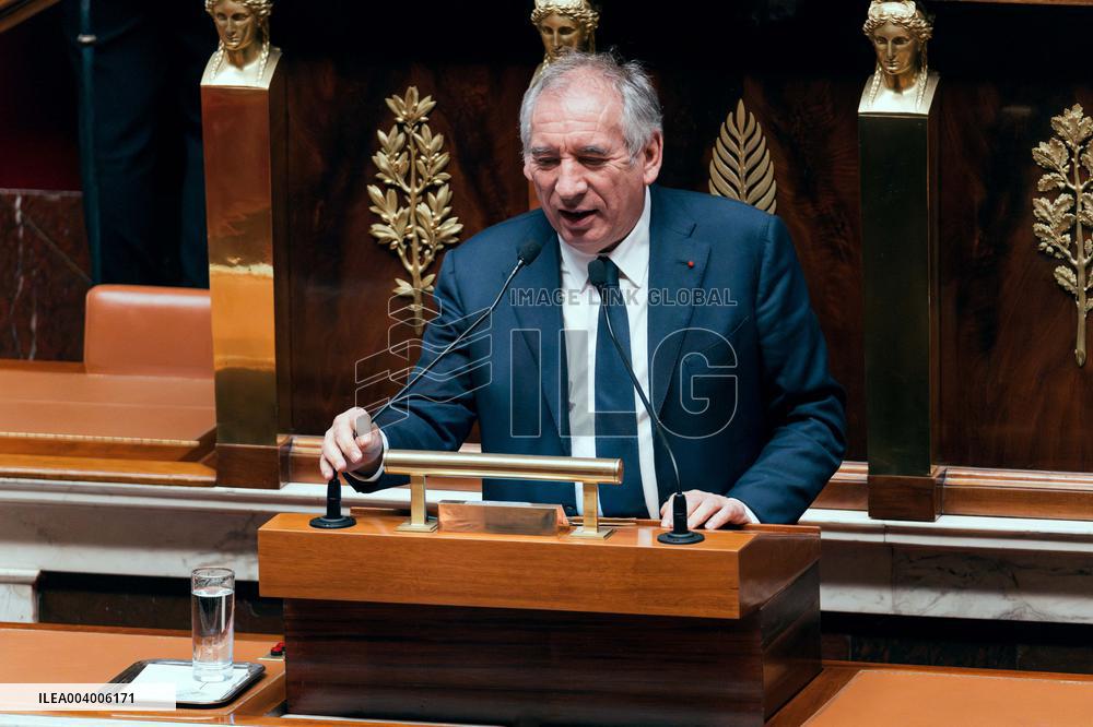 No-confidence motion against the 49.3 of French prime minister - Paris AJ