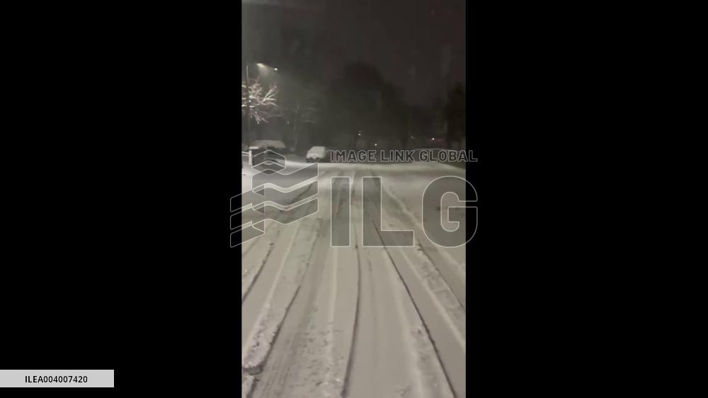 US: Winter Storm Dumps Snow Across Northeast 2