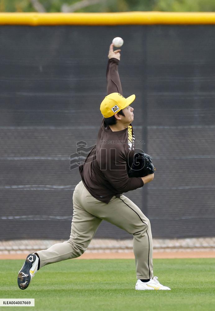 Baseball: MLB spring training