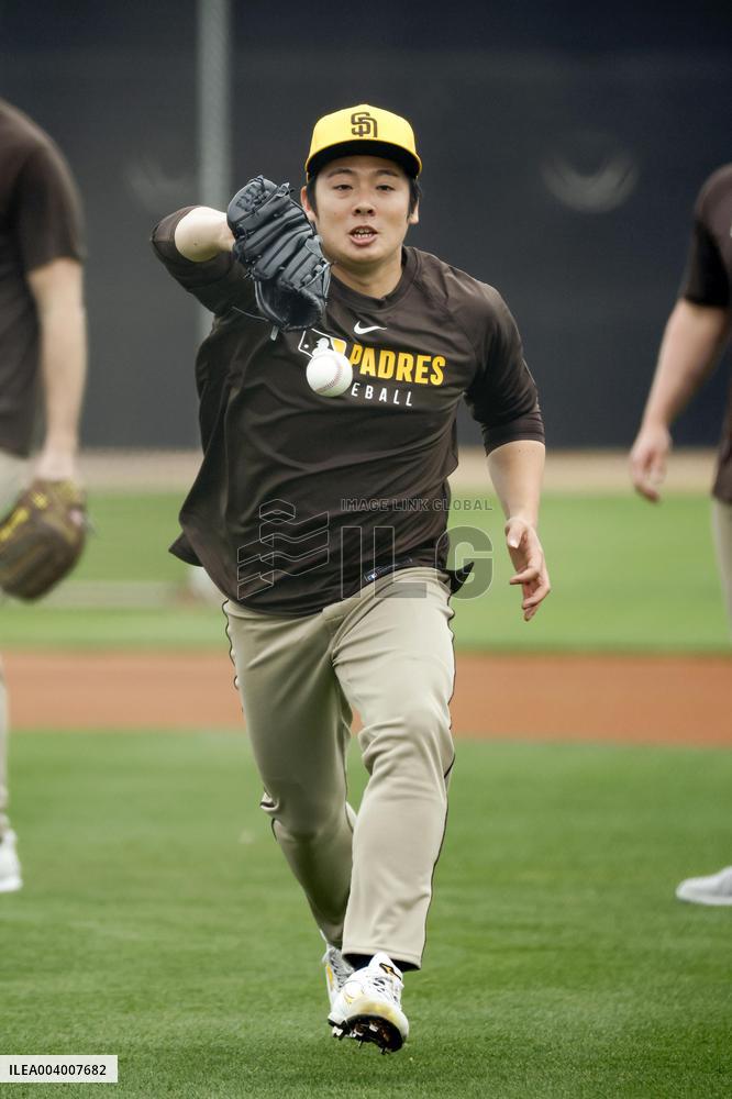 Baseball: MLB spring training