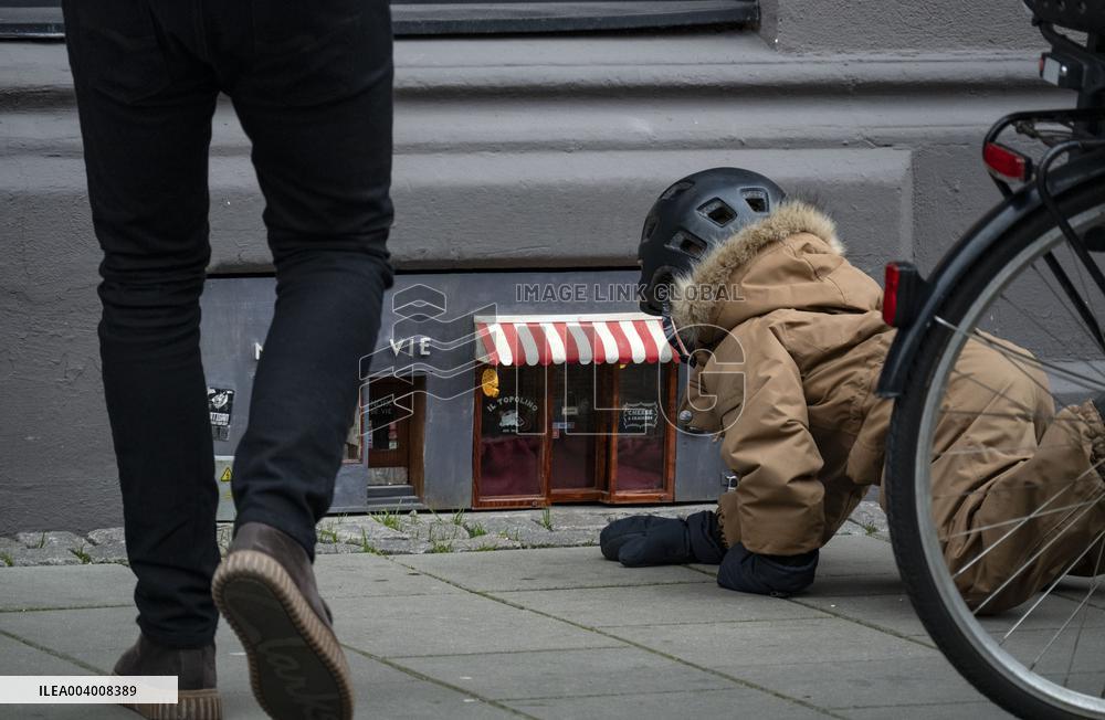 ANONYMOUSE HELLO AND GOODBYE