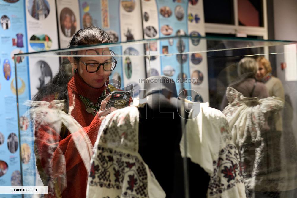 Exhibition of Ukrainian artist Liubov Panchenko in Kyiv