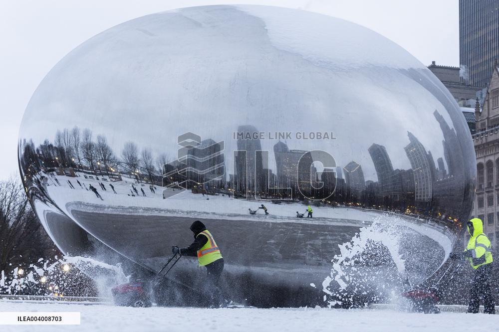 Winter Strom Street Scenes - Chicago