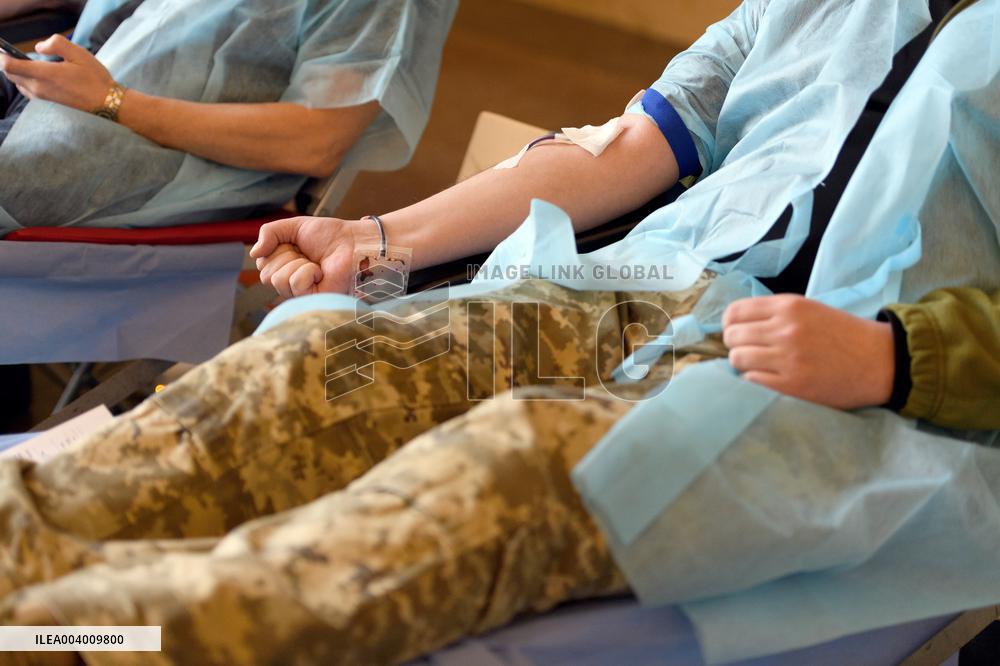 Blood donation event at Kyivs Central Railway Station Building