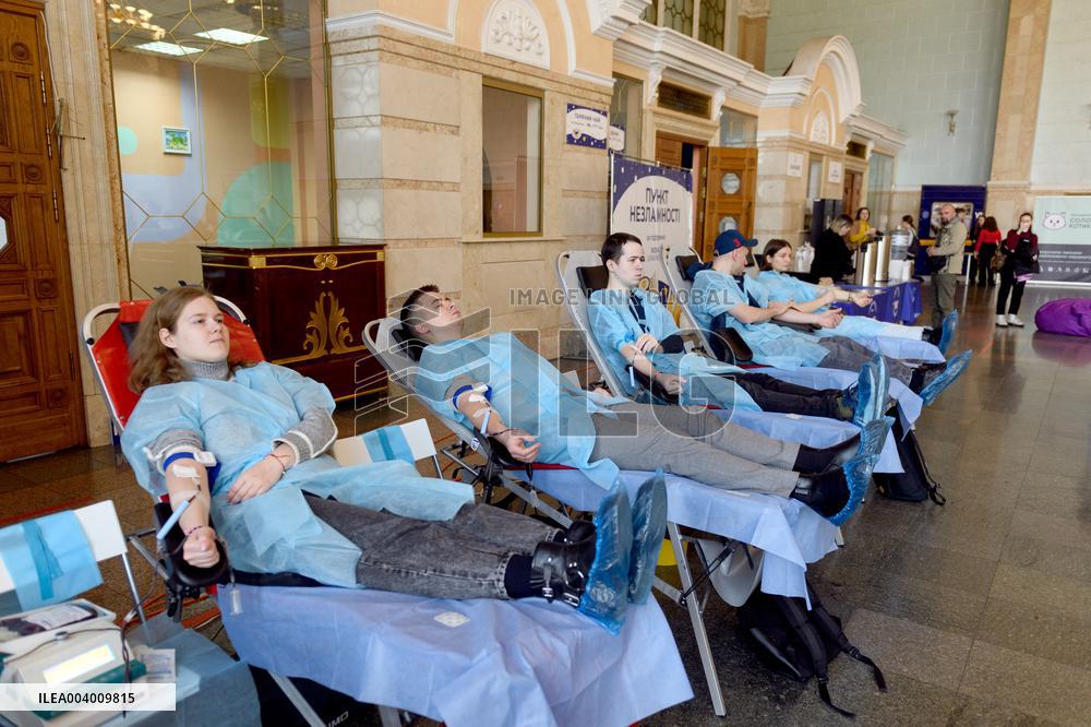 Blood donation event at Kyivs Central Railway Station Building