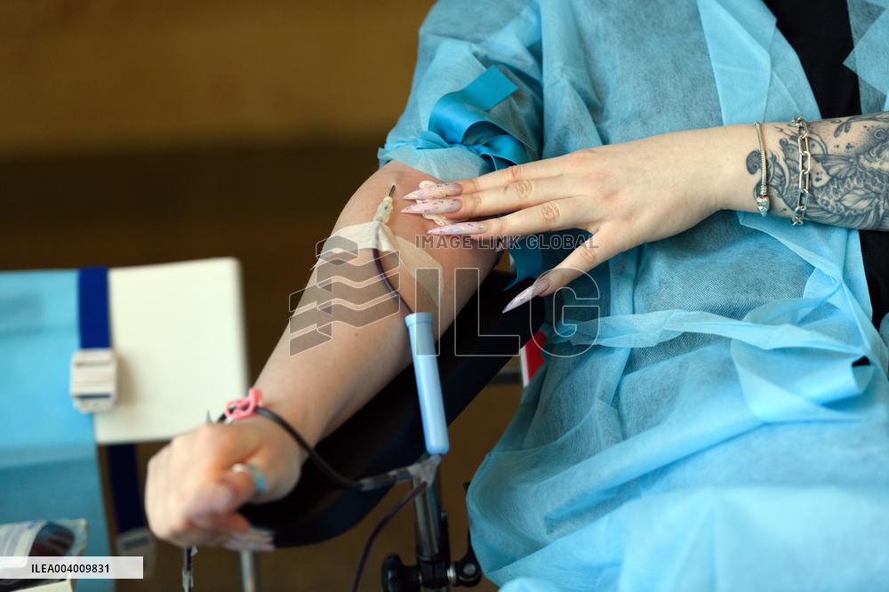 Blood donation event at Kyivs Central Railway Station Building