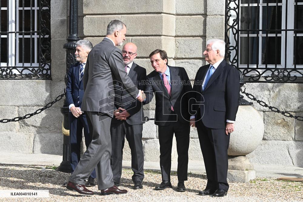King Felipe VI At Exhibition Flambotant: Joana Vasconcelos Opening - Madrid