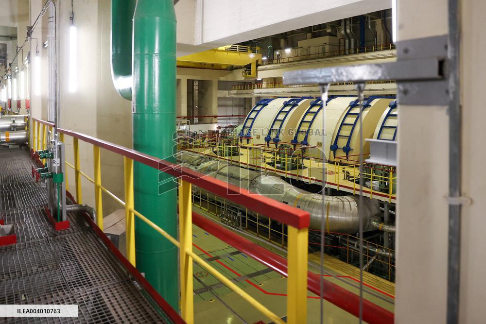 Iran President Visits Bushehr Nuclear Power Plant - Iran