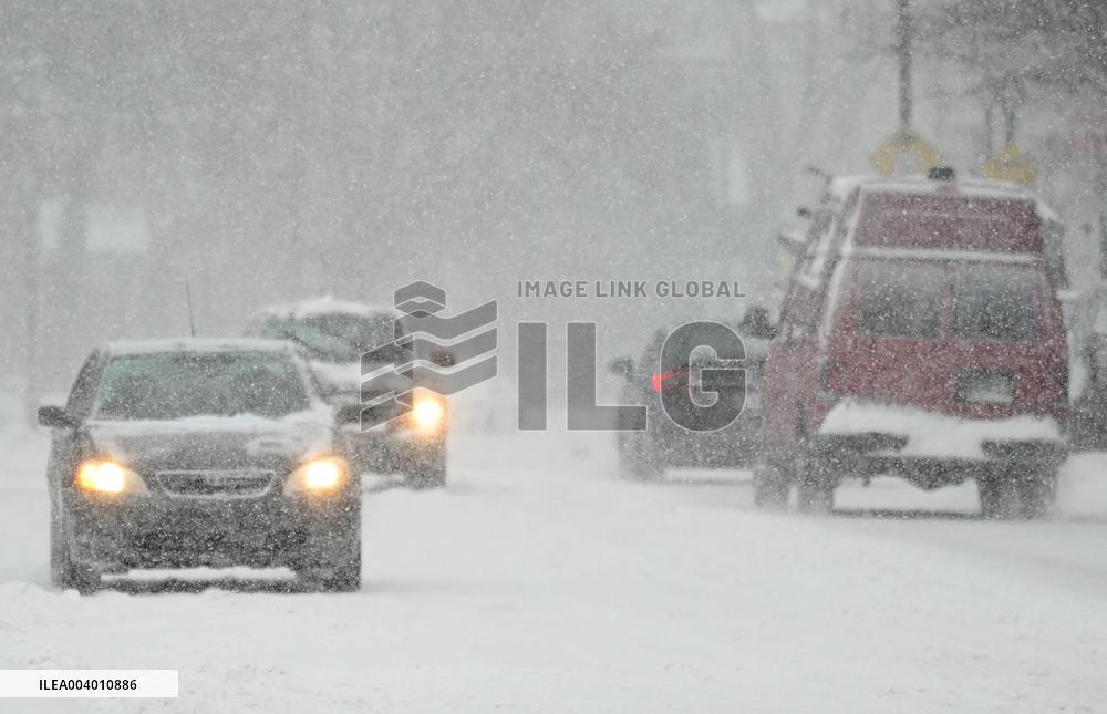 Heavy Snowfall in Canada