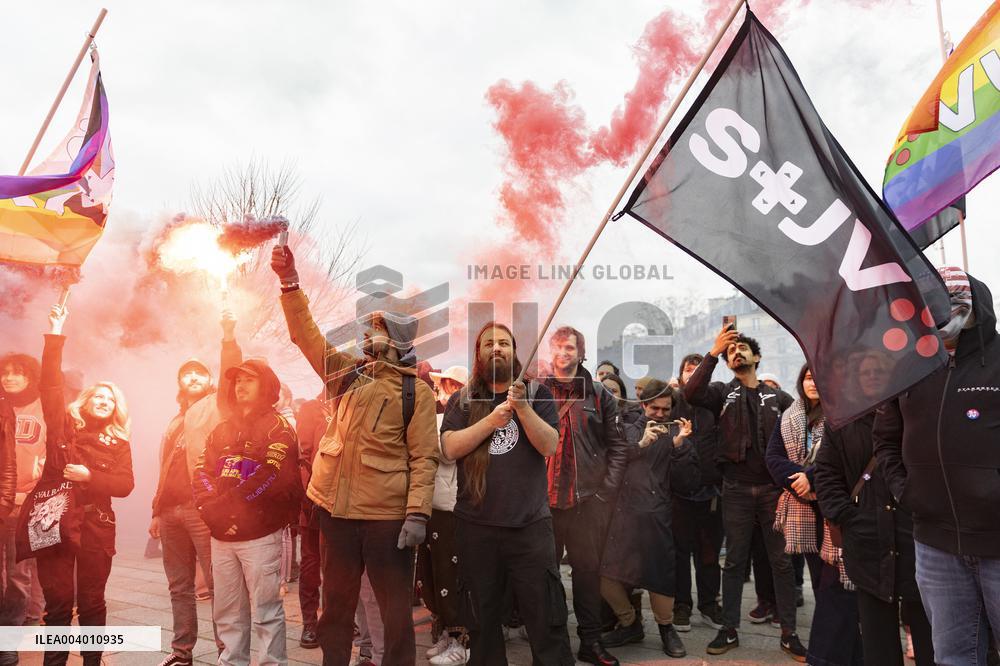 Game Production Studio Workers Strike - Paris