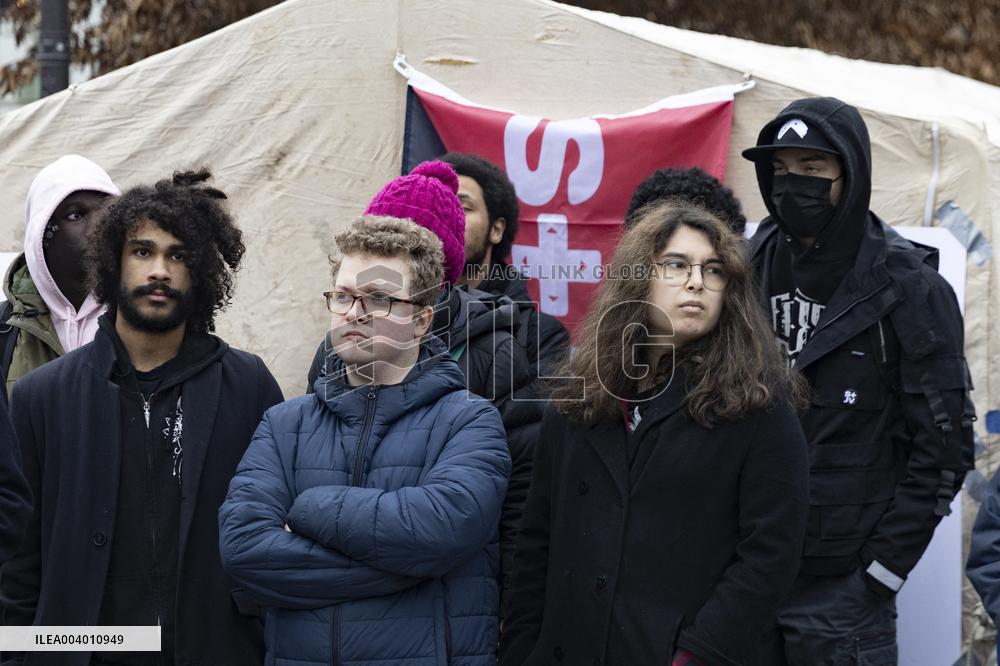 Game Production Studio Workers Strike - Paris