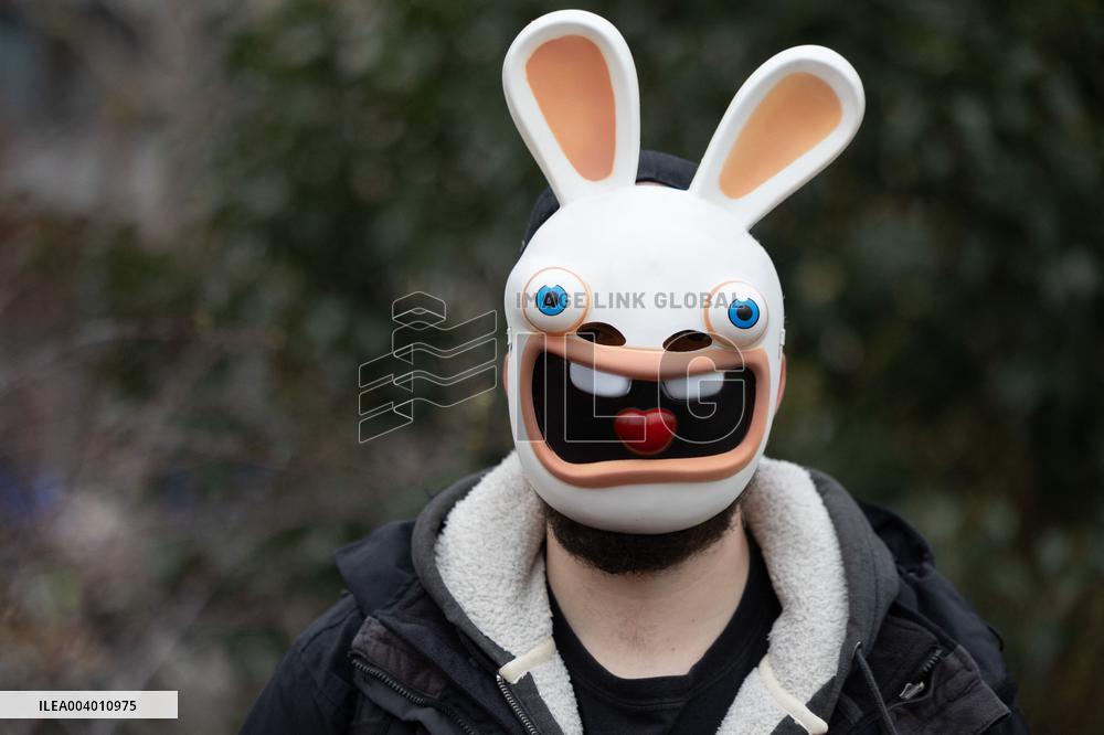 General Strike in the Video Game Industry - Paris RL