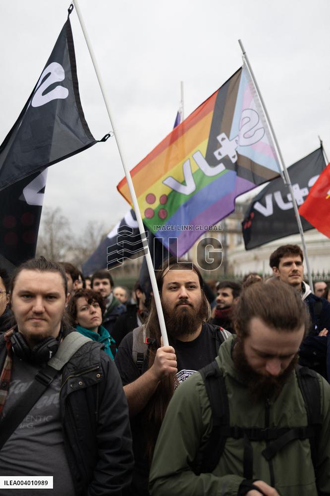 General Strike in the Video Game Industry - Paris RL