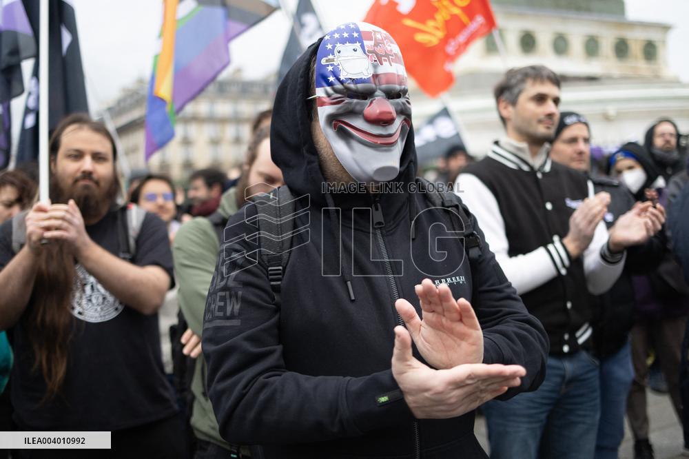 General Strike in the Video Game Industry - Paris RL