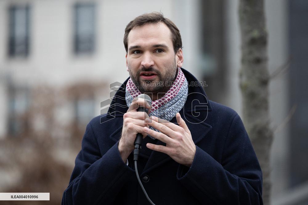 General Strike in the Video Game Industry - Paris RL