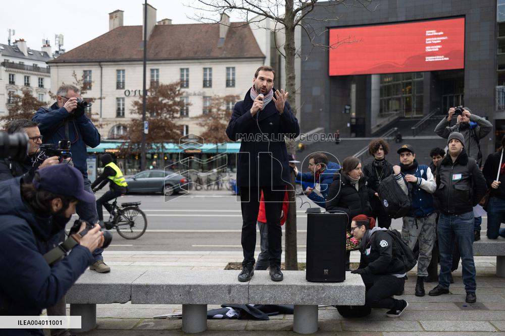 General Strike in the Video Game Industry - Paris RL