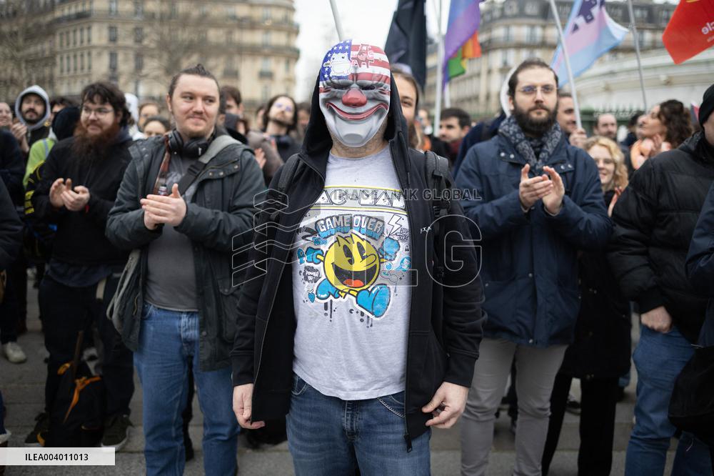 General Strike in the Video Game Industry - Paris RL