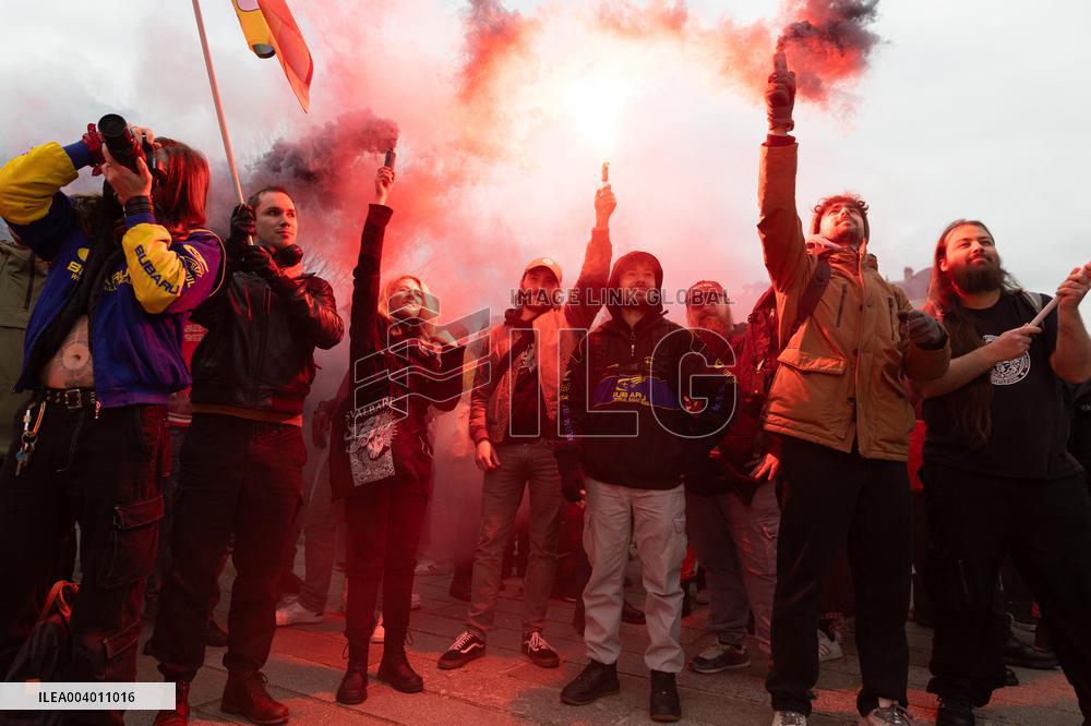 General Strike in the Video Game Industry - Paris RL