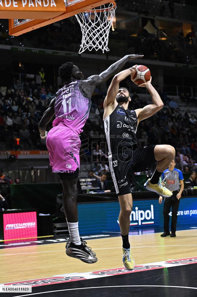 BASKET - Coppa Italia - Frecciarossa Final Eight 2025 - Dolomiti Energia Trentino vs UNAHOTELS Reggio Emilia