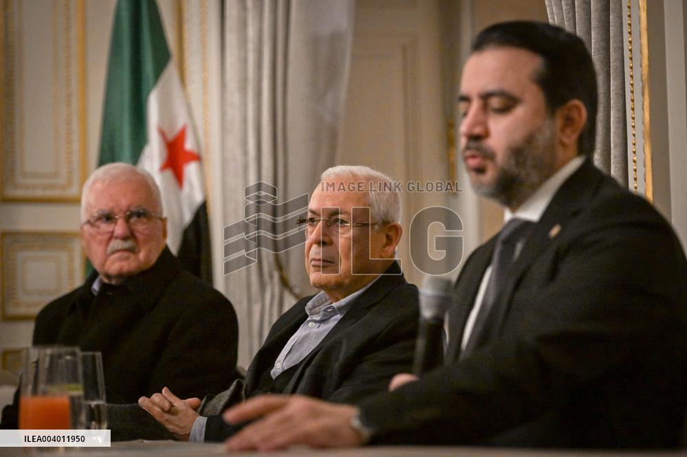 Syrian Minister of Foreign Affairs meets Syrian diaspora in Paris - FA