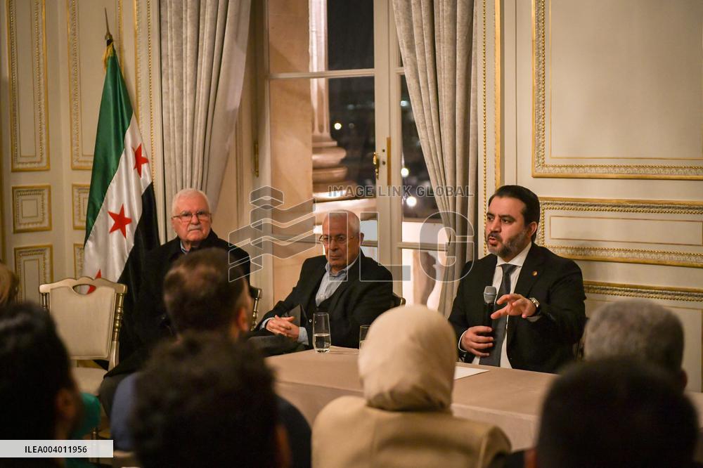 Syrian Minister of Foreign Affairs meets Syrian diaspora in Paris - FA