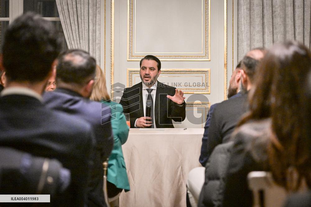Syrian Minister of Foreign Affairs meets Syrian diaspora in Paris - FA