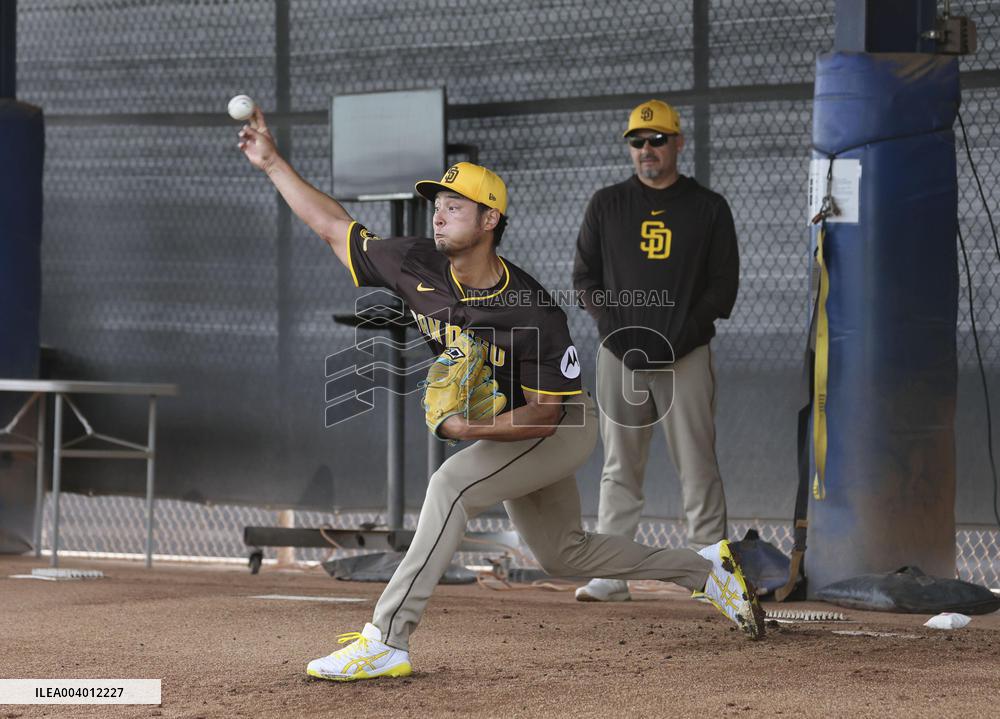 Baseball: MLB spring training