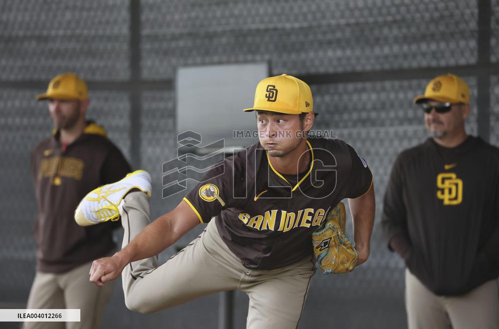 Baseball: MLB spring training