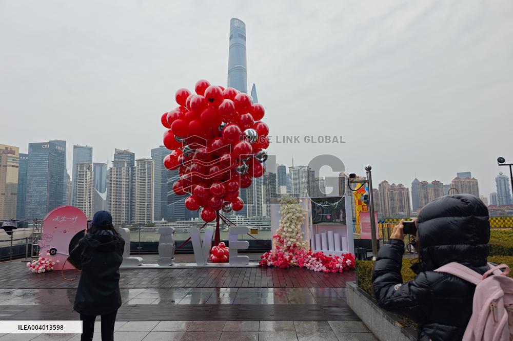 Confession Balloons in Shanghai