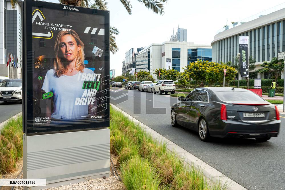 Julie Gayet On An Advertising In United Arab Emirates - Dubai