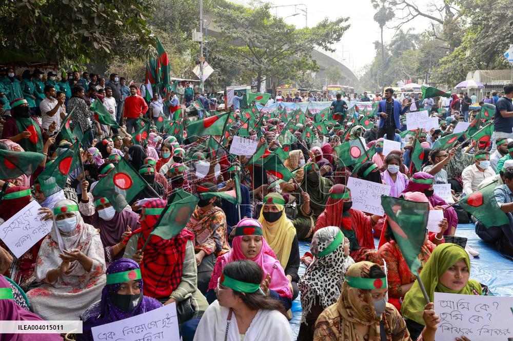 Teachers Protest in Bangladesh